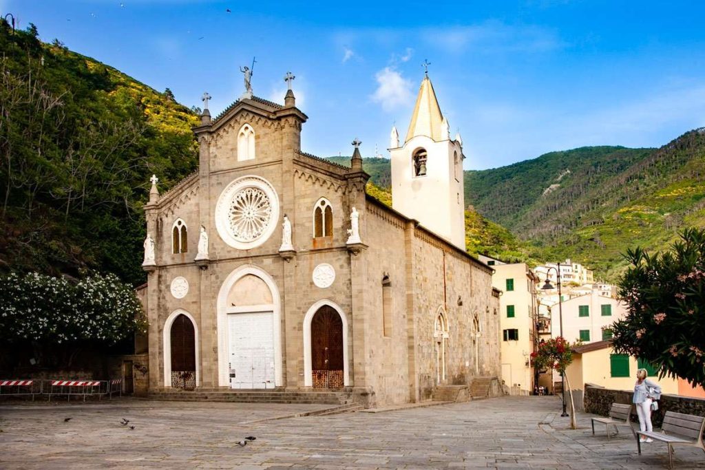 Chiesa-di-San-Giovanni-Battista-Riomaggiore