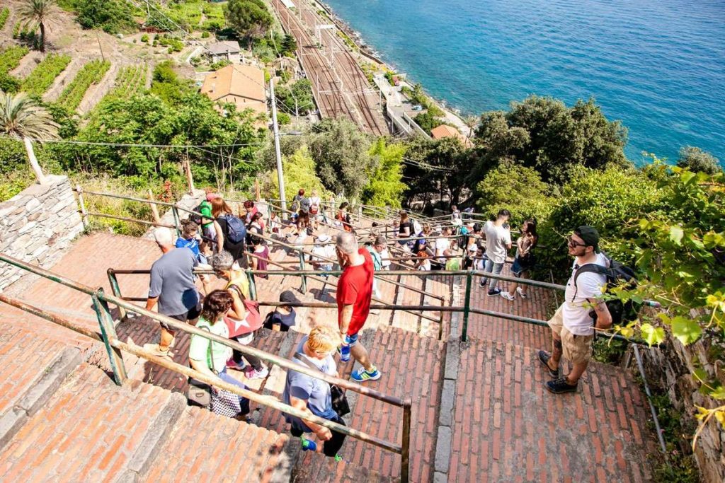 Lardarina-Scalinata-di-Corniglia