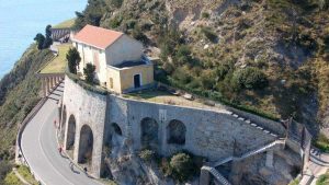 Santuario-di-Nostra-Signora-delle-Penne-Laigueglia