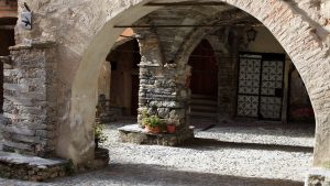 portico-triora