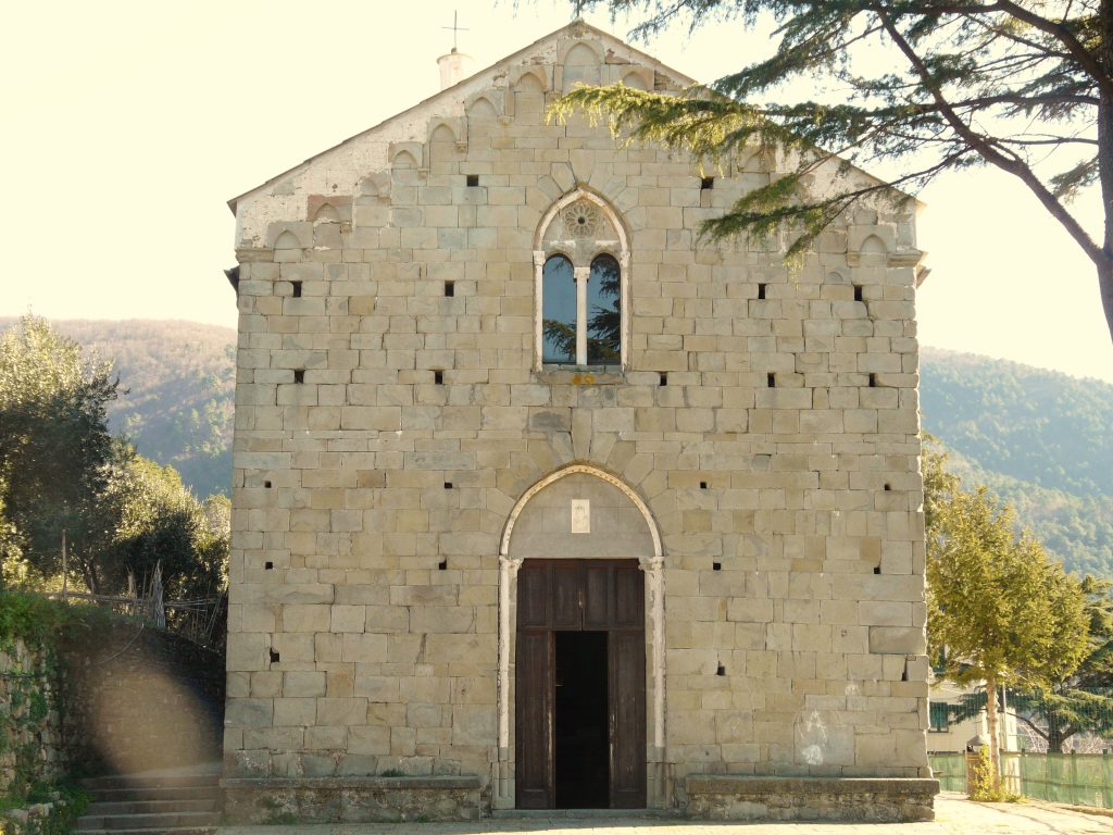 Volastra-chiesa_Nostra_Signora_della_Salute3