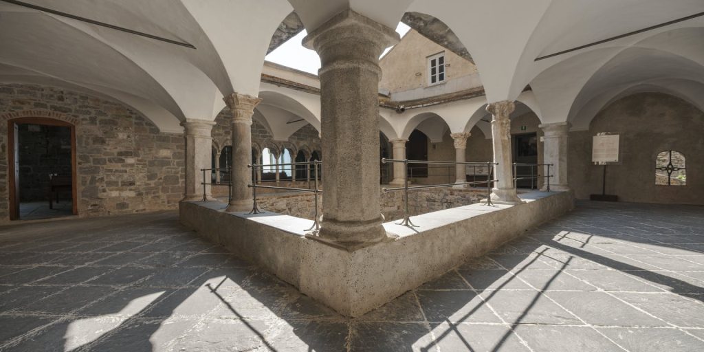 abbazia-di-san-fruttuoso-interno