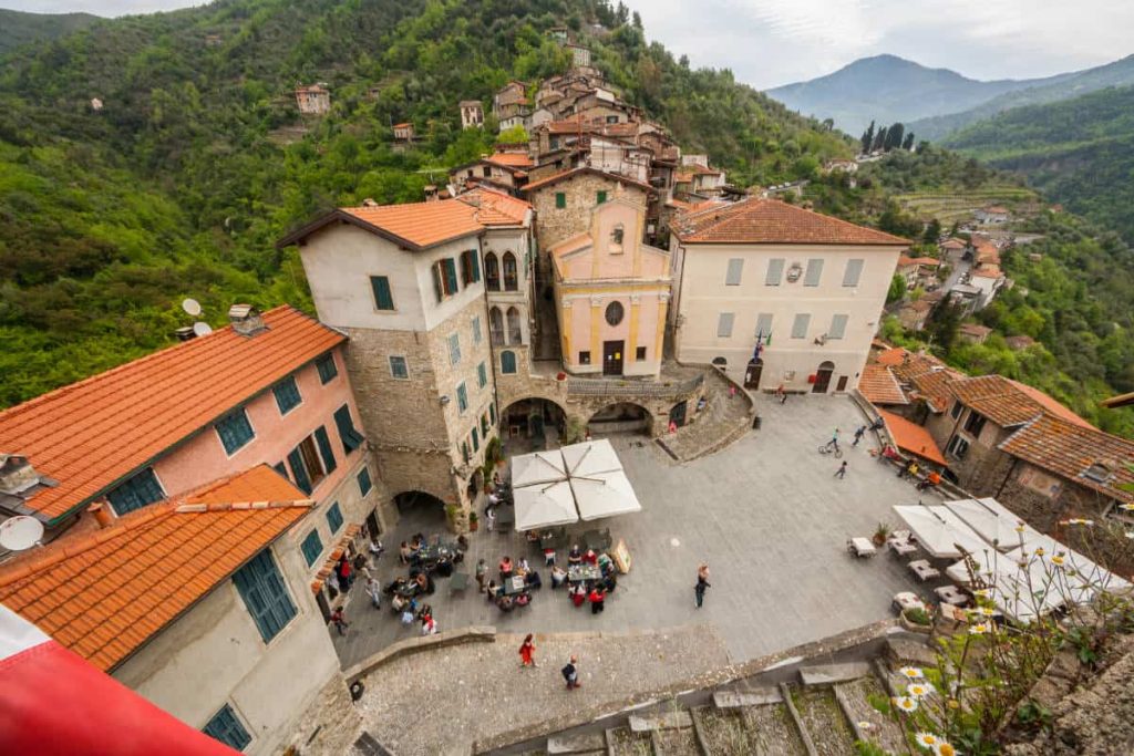 apricale-piazza-torracca