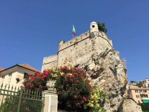 castello-di-pietra-ligure