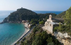 finale-ligure-chiesa-san-lorenzo-varigotti