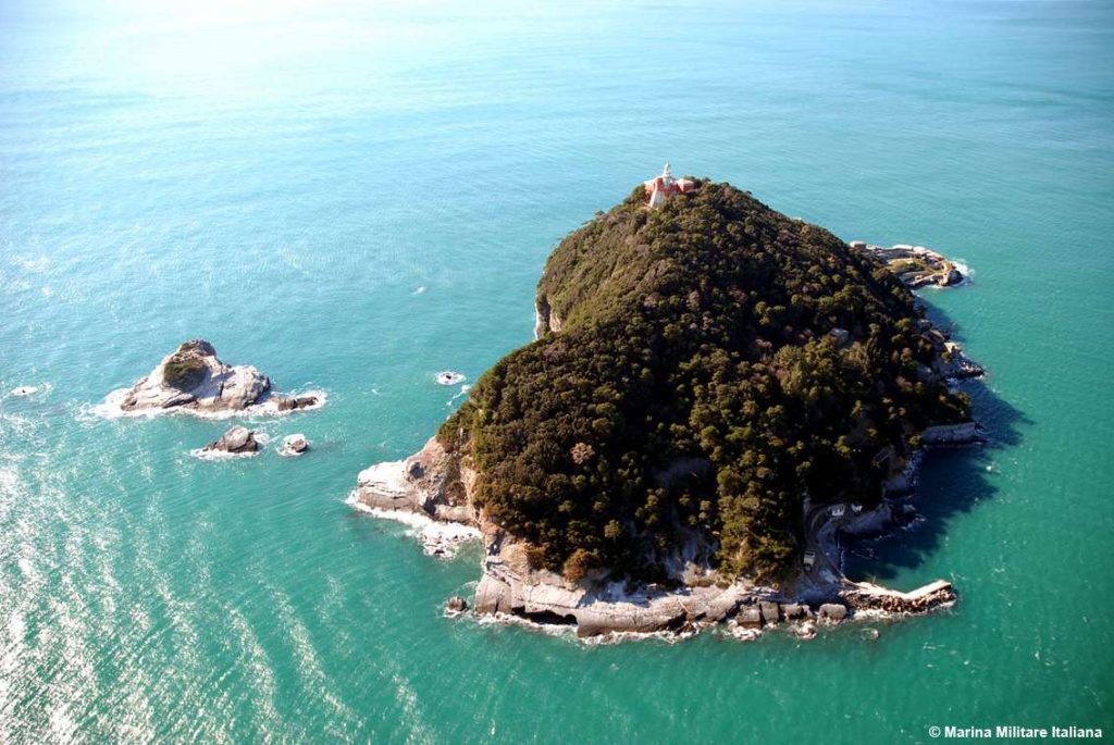 isola-del-tino-portovenere