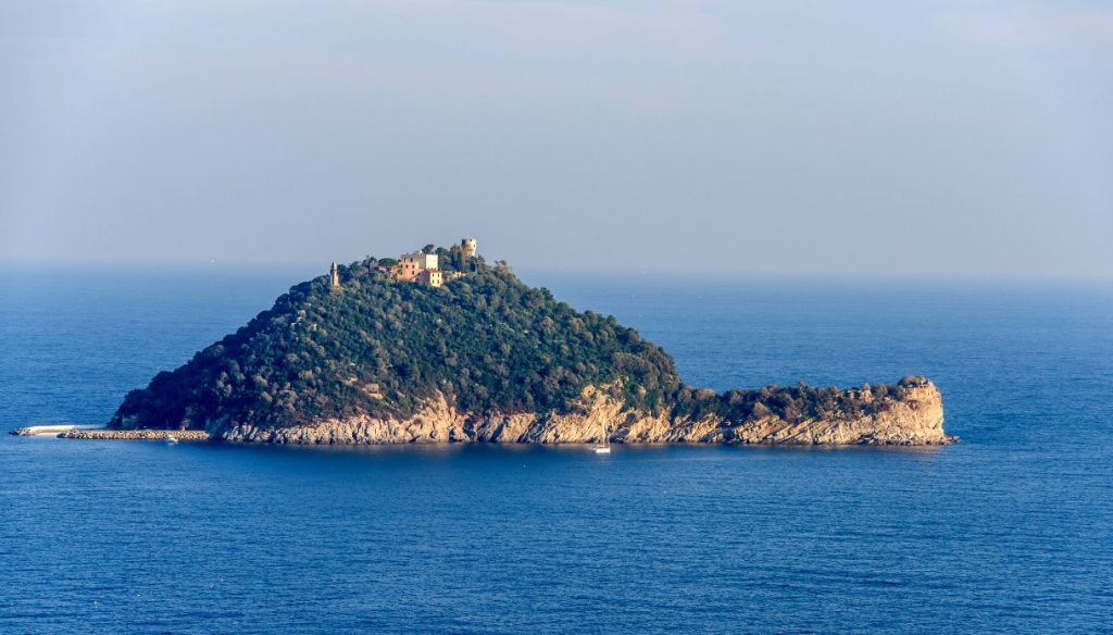 isola-gallinara