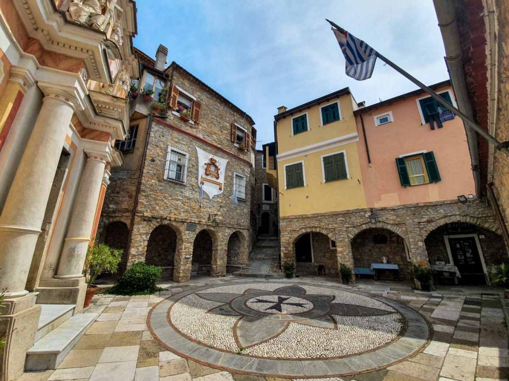 palazzo-dei-monaci-seborga
