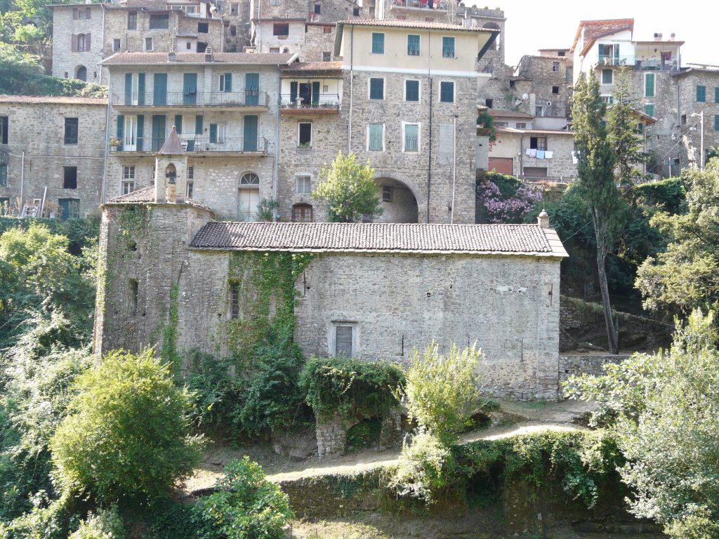 Apricale-chiesa_santa_maria_degli_angeli
